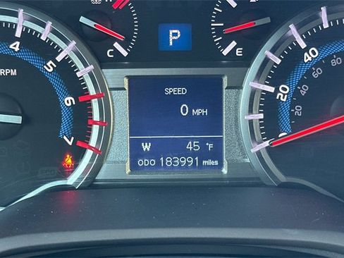 Used 2017 Toyota 4Runner SR5 Premium image 28