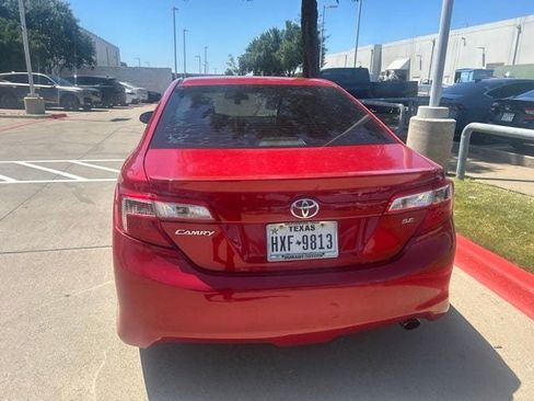 Used 2013 Toyota Camry SE FWD image 4