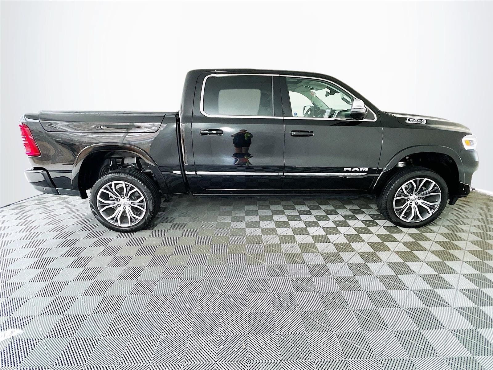 Used 2025 RAM 1500 Tungsten w/ Bed Utility Group AWD/4WD image 10
