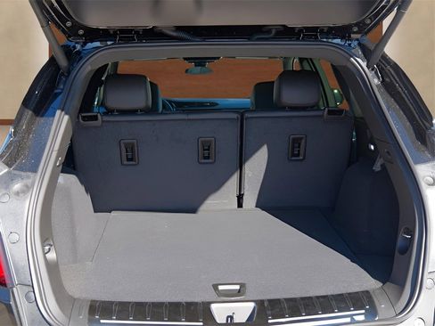 New 2026 Cadillac XT5 Luxury w/ LPO, Floor Liner Package image 28