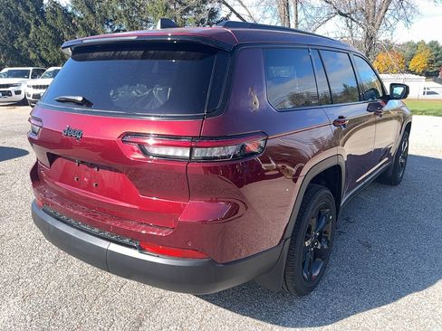 New 2025 Jeep Grand Cherokee L Altitude image 6