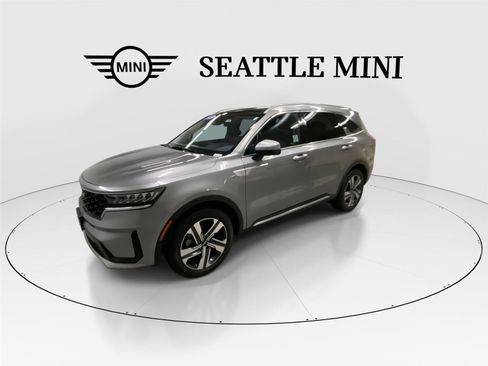 Used 2023 Kia Sorento EX w/ Panoramic Sunroof Package image 5