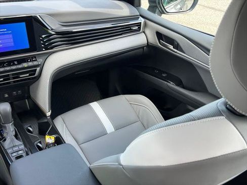 Certified 2026 Toyota Camry SE w/ Convenience Package FWD image 21