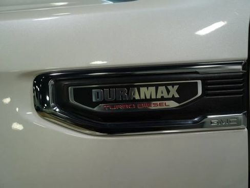 Used 2021 GMC Sierra 1500 Denali w/ Driver Alert Package II AWD/4WD image 4