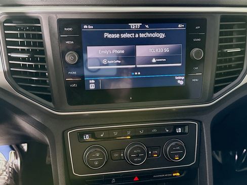 Used 2021 Volkswagen Atlas Cross Sport SE w/ Panoramic Sunroof Package AWD/4WD image 18