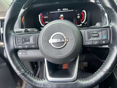 Used 2023 Nissan Pathfinder Platinum w/ Cargo Package AWD/4WD image 9