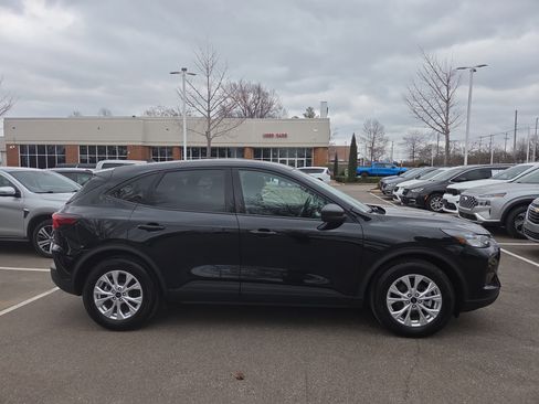 Used 2025 Ford Escape Active FWD image 6