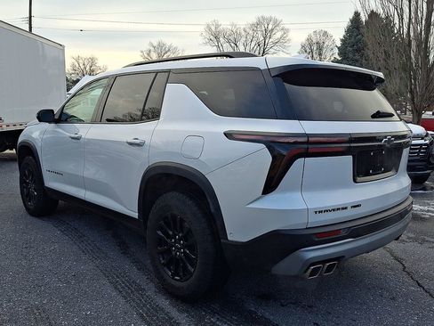 Certified 2024 Chevrolet Traverse Z71 w/ Enhanced Driving Package image 4