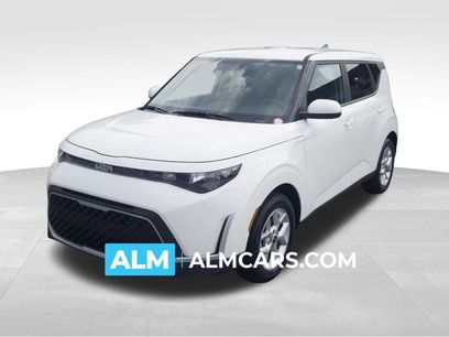 Used 2025 Kia Soul LX w/ LX Technology Package