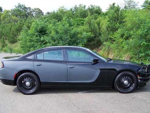 Used 2019 Dodge Charger Police image 19