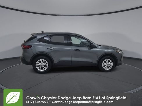 Used 2025 Ford Escape Active AWD/4WD image 16