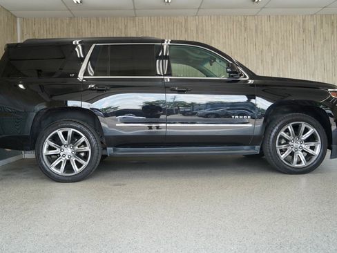 Used 2019 Chevrolet Tahoe LT w/ Luxury Package AWD/4WD image 6