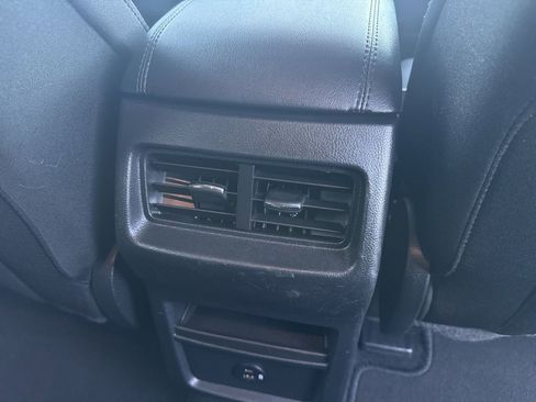 Certified 2022 Ford Edge SE w/ Cargo Accessory Package image 44