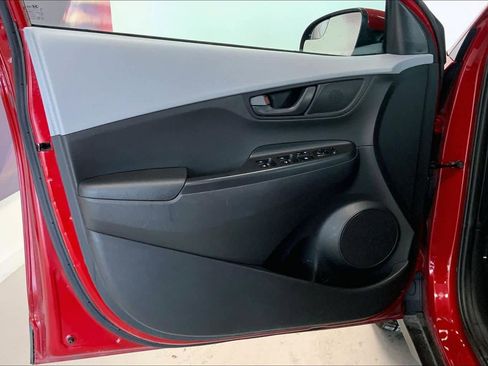 Used 2019 Hyundai Kona SE image 25