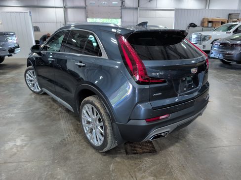 Used 2019 Cadillac XT4 Premium Luxury w/ Cold Weather Package AWD/4WD image 4
