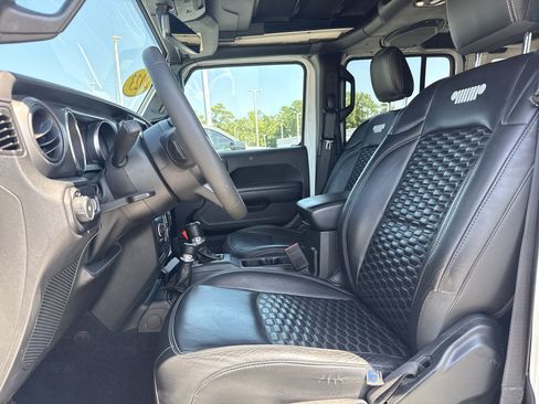 Used 2023 Jeep Wrangler Unlimited Sport w/ Sun And Sound Package AWD/4WD image 15