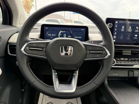 Certified 2025 Honda Prologue Touring image 17