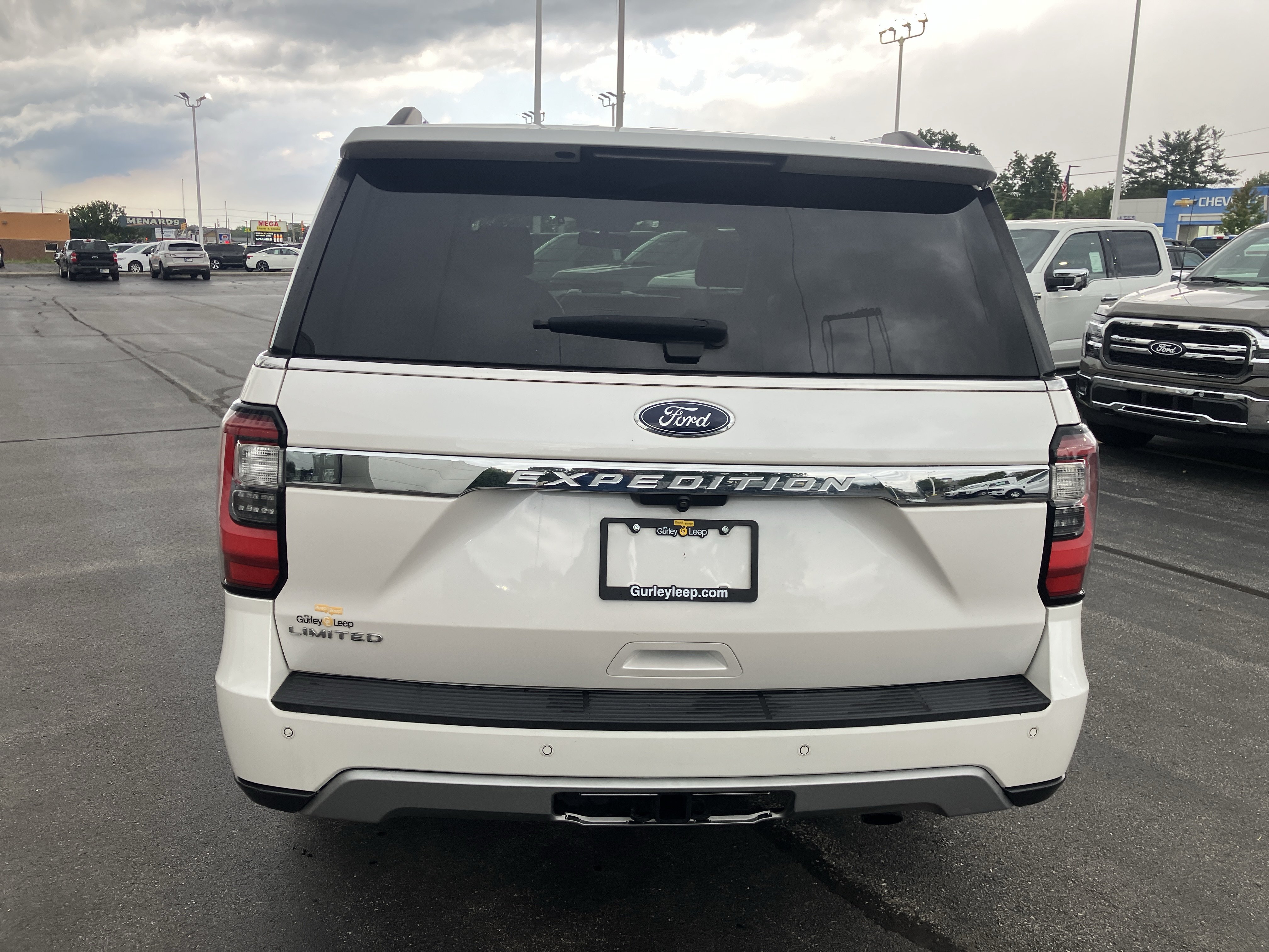 Used 2019 Ford Expedition Limited w/ Equipment Group 302A AWD/4WD image 6