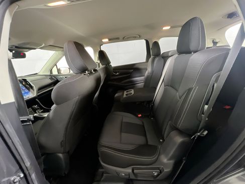 Used 2023 Subaru Ascent Premium w/ Convenience Package AWD/4WD image 22