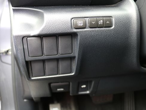 Used 2016 Lexus IS 200t image 29