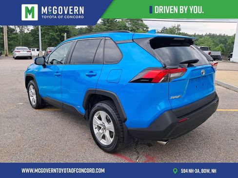 Used 2021 Toyota RAV4 XLE w/ Carpet Mat Package (TMS) AWD/4WD image 7