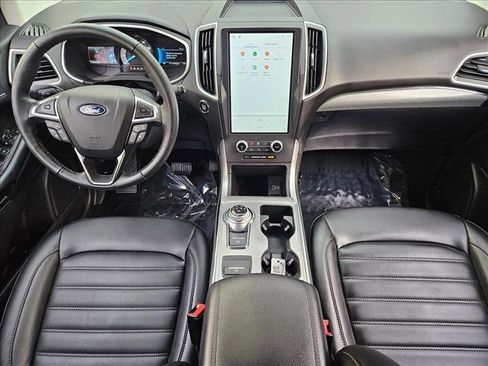 Used 2021 Ford Edge SEL w/ Convenience Package image 16