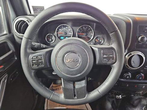 Used 2017 Jeep Wrangler Unlimited Sahara w/ Max Tow Package AWD/4WD image 15