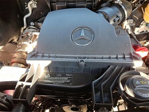 Used 2025 Mercedes-Benz Sprinter 2500 image 27