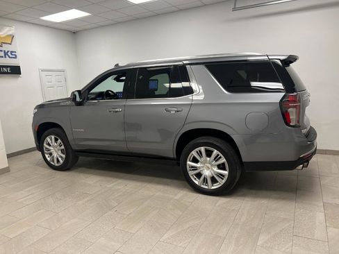 Used 2021 Chevrolet Tahoe High Country w/ Premium Package AWD/4WD image 9