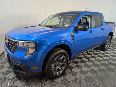 New 2025 Ford Maverick XLT w/ XLT Luxury Package