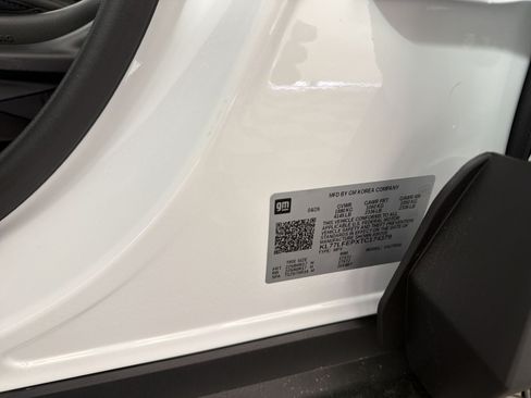 New 2026 Chevrolet Trax LS FWD image 27