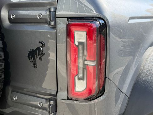 Used 2023 Ford Bronco Outer Banks w/ Sasquatch Package image 7