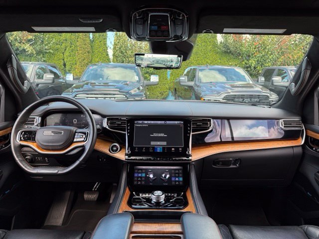 Used 2023 Jeep Grand Wagoneer L Series III w/ Rear Seat Video Group 1 AWD/4WD image 21