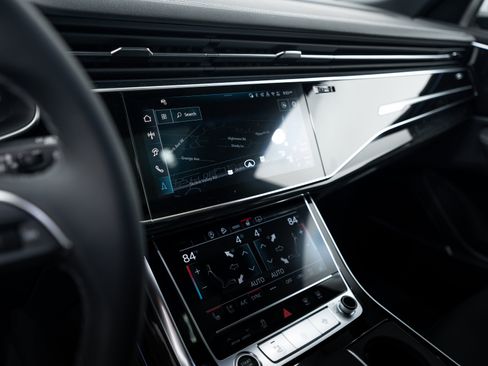 New 2026 Audi Q8 Premium Plus image 11