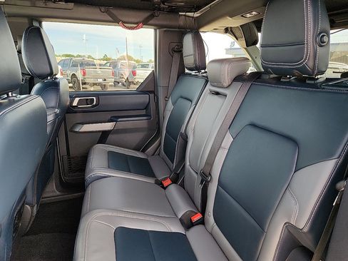 Used 2021 Ford Bronco First Edition image 5