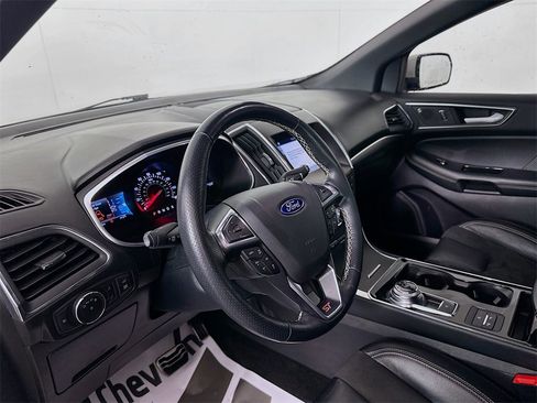 Used 2019 Ford Edge ST w/ Equipment Group 401A image 9