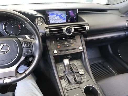 Used 2021 Lexus RC 350 F Sport RWD image 41