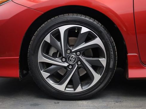 Used 2018 Toyota Corolla iM image 7