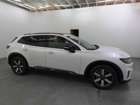Used 2024 Honda Prologue Touring image 4