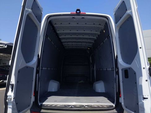 New 2024 Mercedes-Benz Sprinter 3500 image 10