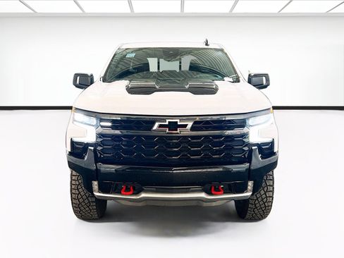 Used 2024 Chevrolet Silverado 1500 ZR2 w/ Technology Package image 2