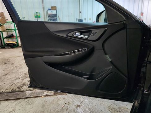 Used 2022 Chevrolet Malibu RS image 18
