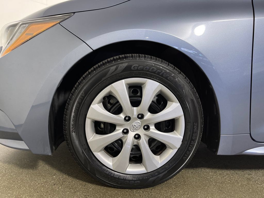 Certified 2025 Toyota Corolla LE FWD image 11