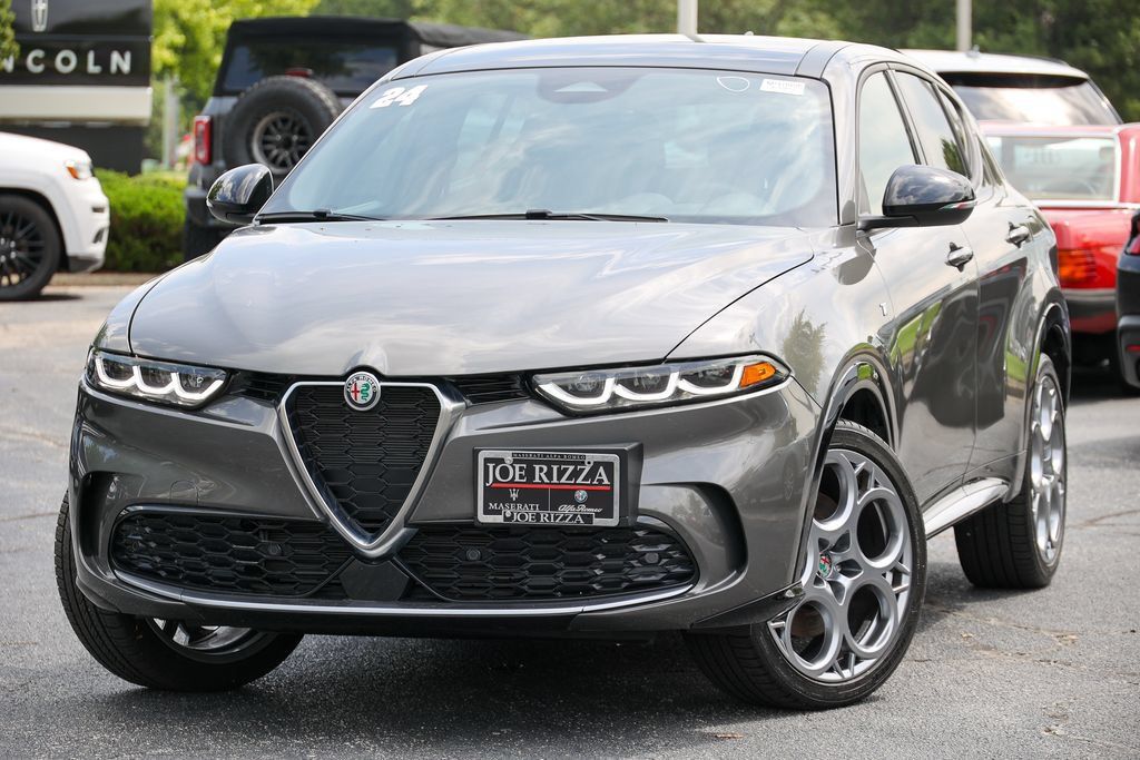 Used 2024 Alfa Romeo Tonale Ti AWD/4WD image 23