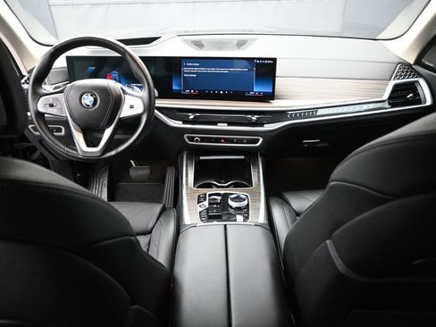 Used 2024 BMW X7 xDrive40i w/ Premium Package AWD/4WD image 28