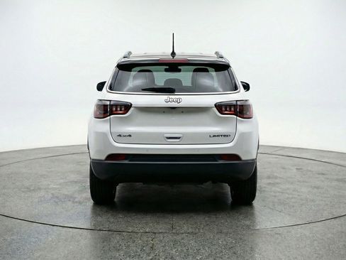 Used 2025 Jeep Compass Limited AWD/4WD image 7