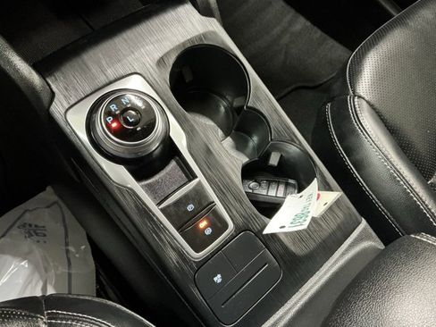 Used 2021 Ford Escape SEL image 22