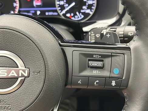 Used 2024 Nissan Pathfinder SL w/ SL Premium Package AWD/4WD image 22