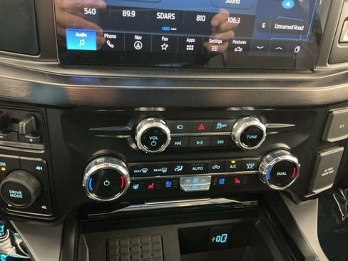 New 2026 Ford F250 Lariat w/ Black Appearance Package image 16