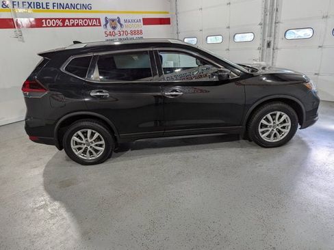 Used 2019 Nissan Rogue S w/ Special Edition Package image 12
